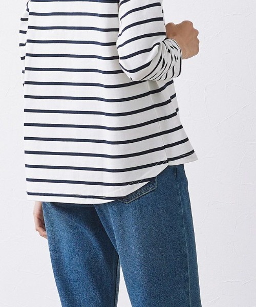 Pierrot(ピエロ)の「綿100%ボートネックカットソー(Tシャツ/カットソー・レディース・ホワイト×ネイビー/ライトベージュ/ネイビー×ホワイト/ネイビー/オフホワイト・M/L)」の10枚目の写真