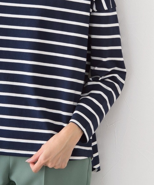 Pierrot(ピエロ)の「綿100%ボートネックカットソー(Tシャツ/カットソー・レディース・ホワイト×ネイビー/ライトベージュ/ネイビー×ホワイト/ネイビー/オフホワイト・M/L)」の21枚目の写真