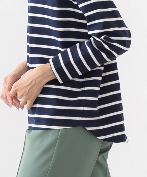Pierrot(ピエロ)の「綿100%ボートネックカットソー(Tシャツ/カットソー・レディース・ホワイト×ネイビー/ライトベージュ/ネイビー×ホワイト/ネイビー/オフホワイト・M/L)」の22枚目の写真