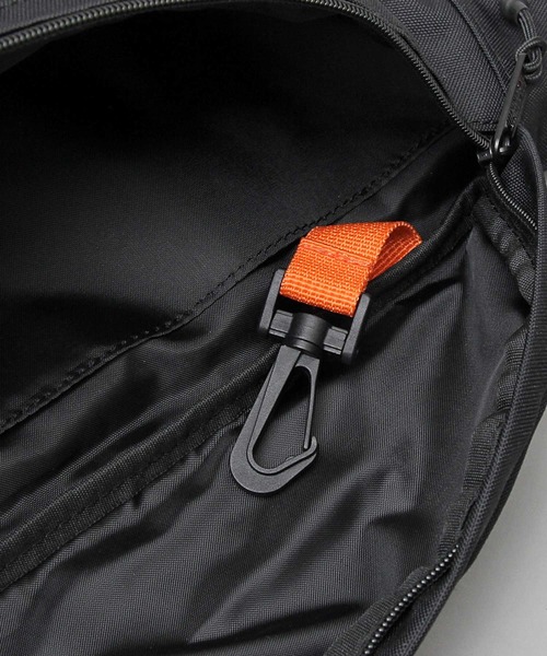 UNIVERSAL OVERALL(ユニバーサルオーバーオール)の「スタンダード ウエストバッグ(ボディバッグ/ウエストポーチ・メンズ・ブラック/ブラック系その他・FREE)」の12枚目の写真