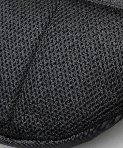 UNIVERSAL OVERALL(ユニバーサルオーバーオール)の「スタンダード ウエストバッグ(ボディバッグ/ウエストポーチ・メンズ・ブラック/ブラック系その他・FREE)」の10枚目の写真