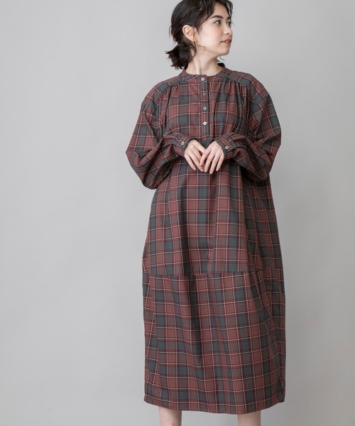 Munich(ミューニック)の「ギャザーコクーンロングシャツワンピース(ワンピース・レディース・ブラック/ブラウン系その他/ベージュ/カーキ/レッド系その他・FREE)」の13枚目の写真