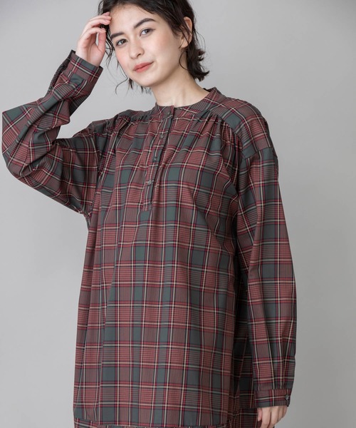 Munich(ミューニック)の「ギャザーコクーンロングシャツワンピース(ワンピース・レディース・ブラック/ブラウン系その他/ベージュ/カーキ/レッド系その他・FREE)」の11枚目の写真