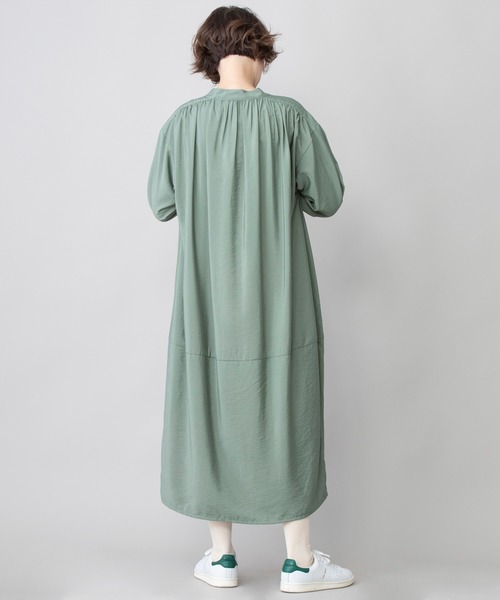 Munich(ミューニック)の「ギャザーコクーンロングシャツワンピース(ワンピース・レディース・ブラック/ブラウン系その他/ベージュ/カーキ/レッド系その他・FREE)」の21枚目の写真