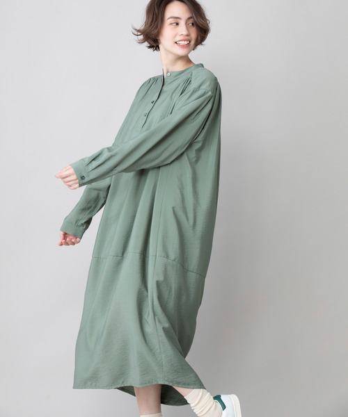 Munich(ミューニック)の「ギャザーコクーンロングシャツワンピース(ワンピース・レディース・ブラック/ブラウン系その他/ベージュ/カーキ/レッド系その他・FREE)」の22枚目の写真