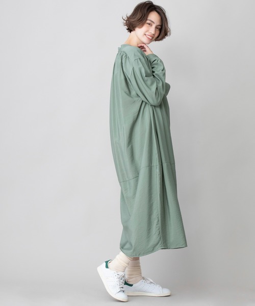 Munich(ミューニック)の「ギャザーコクーンロングシャツワンピース(ワンピース・レディース・ブラック/ブラウン系その他/ベージュ/カーキ/レッド系その他・FREE)」の19枚目の写真