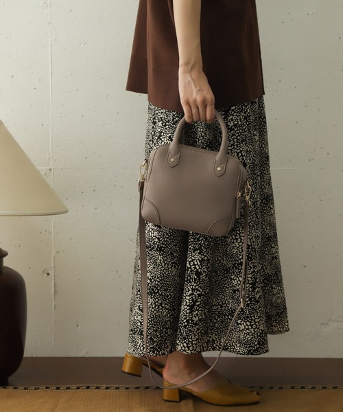 URBAN RESEARCH DOORS（アーバンリサーチドアーズ）の「2WAYミニスクエアバッグ（ショルダーバッグ・レディース・ブラック/モカ/キャメル・ONE）」の9枚目の写真