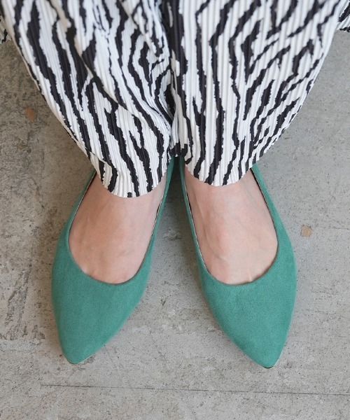 Futier land（フューティアランド）の「大好評ロングセラーアイテム。フラットパンプス（パンプス・レディース・ブラック/モカ/ベージュ/ダークグレー/レオパード/ラベンダー/グリーン/ピンク/ブラック系その他2/ベージュ系その他2/ライトブラウン/ライトカーキ/グレイッシュベージュ/シルバー系その他/ピンク系その他/ブラック系その他3・35/36/37/38/39/40）」の10枚目の写真