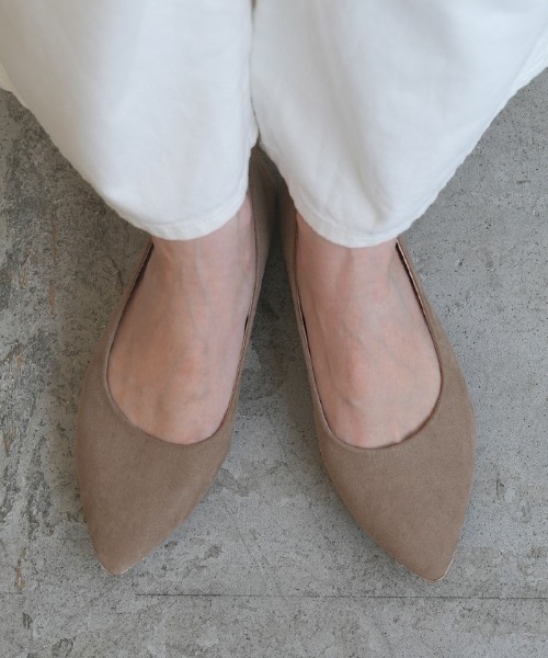 Futier land（フューティアランド）の「大好評ロングセラーアイテム。フラットパンプス（パンプス・レディース・ブラック/モカ/ベージュ/ダークグレー/レオパード/ラベンダー/グリーン/ピンク/ブラック系その他2/ベージュ系その他2/ライトブラウン/ライトカーキ/グレイッシュベージュ/シルバー系その他/ピンク系その他/ブラック系その他3・35/36/37/38/39/40）」の5枚目の写真