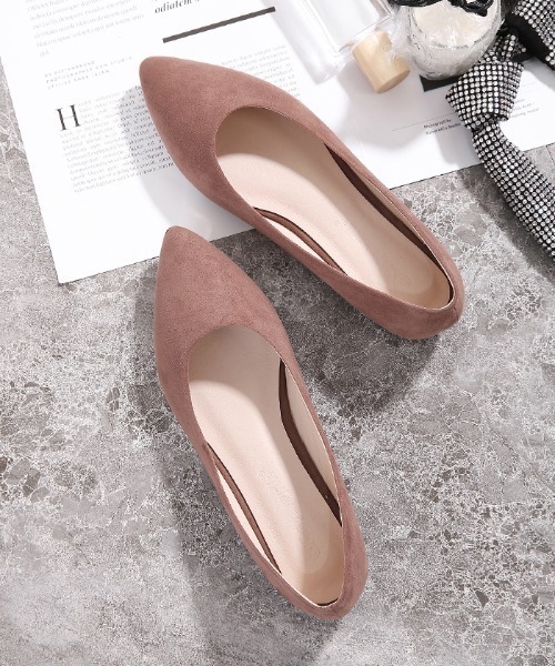 Futier land（フューティアランド）の「大好評ロングセラーアイテム。フラットパンプス（パンプス・レディース・ブラック/モカ/ベージュ/ダークグレー/レオパード/ラベンダー/グリーン/ピンク/ブラック系その他2/ベージュ系その他2/ライトブラウン/ライトカーキ/グレイッシュベージュ/シルバー系その他/ピンク系その他/ブラック系その他3・35/36/37/38/39/40）」の6枚目の写真