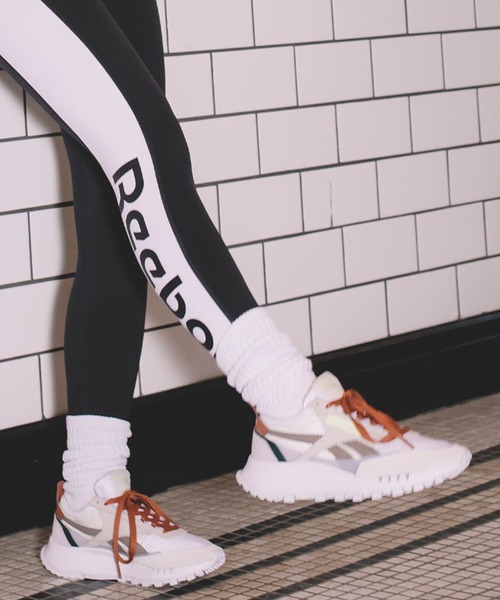 Reebok(リーボック)の「クラシックレザー レガシー / Classic Leather Legacy(スニーカー・レディース・ホワイト系その他/グレー系その他・22.5cm/23.5cm/24.5cm/25.5cm/23.0cm/24.0cm/25.0cm/26.0cm)」の12枚目の写真