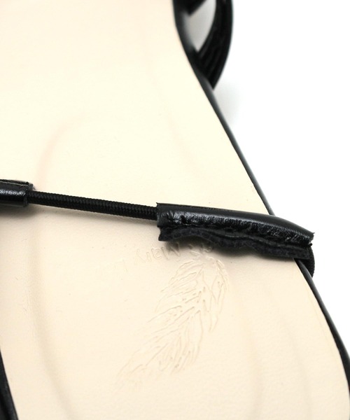 SOROTTO（ソロット）の「【親子お揃い】メニ―ストラップのノットデザインラウンドトゥサンダル（サンダル・レディース・ホワイト/ブラック/モカ・M/L/LL/S）」の14枚目の写真