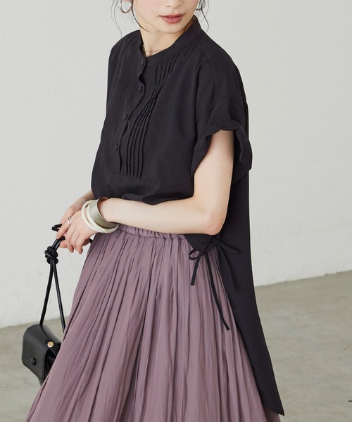 BONLECILL（ボンルシール）の「サイドリボン バンドカラーフレンチスリーブブラウス（シャツ/ブラウス・レディース・ブラック/ベージュ/オフホワイト/イエロー・FREE）」の3枚目の写真