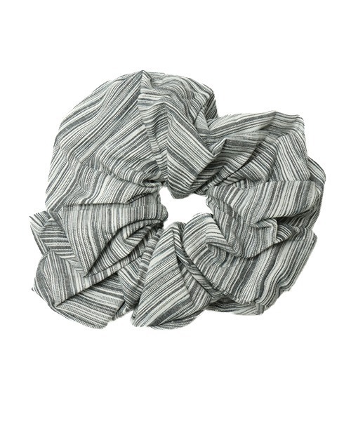 チチカカ（チチカカ）の「マルチストライプビッグシュシュ（シュシュ・レディース・アイボリー/ネイビー・FREE）」の5枚目の写真