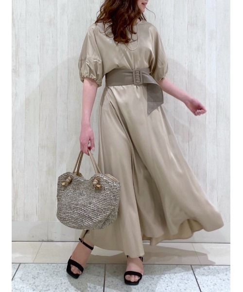 RIVE DROITE(リヴドロワ)の「スクエアウエッジサンダル(サンダル・レディース・ブラック/ベージュ・S/M/L)」の4枚目の写真