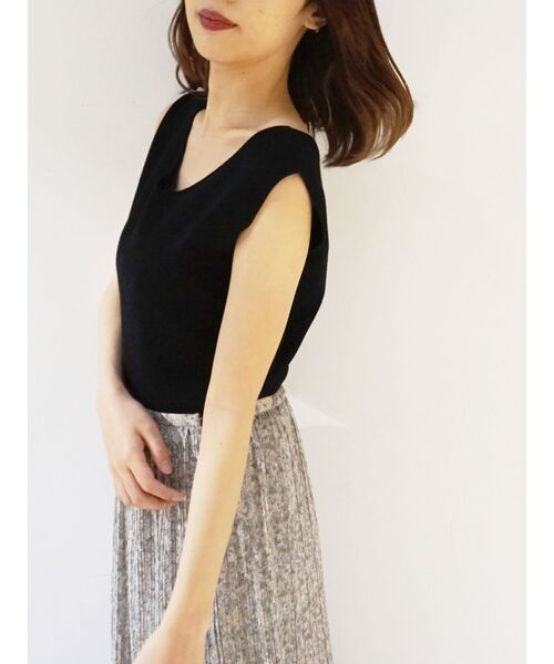 MERCURYDUO（マーキュリーデュオ）の「ウォッシャブル総針ノースリーブネックレス付ニット（ニット/セーター・レディース・ブラック/ブラウン/オフホワイト/ミント/ベビーピンク・FREE）」の7枚目の写真