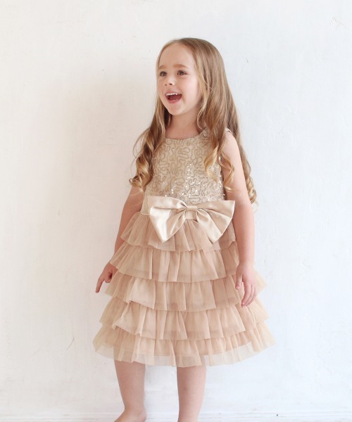 Rora(ローラ)の「シャルロット ドレスワンピース(2color)(ドレス・キッズ・シャンパン/ブラック・90)」の5枚目の写真