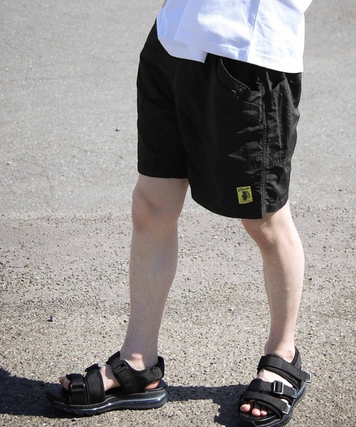 COBMASTER(コブマスター)の「【別注】【COBMASTER】 撥水加工 接触冷感 水陸両用 ナイロンショートクライミングパンツ 【キャンプ/フェス/アウトドア】(その他パンツ・メンズ・ブラック/ベージュ/パープル/オリーブ/イエロー/ブルー/グリーン/レンガ/チャコール/ベージュ系/ブルー系/ダークグリーン/オレンジ・MEDIUM/LARGE/X-LARGE)」の2枚目の写真