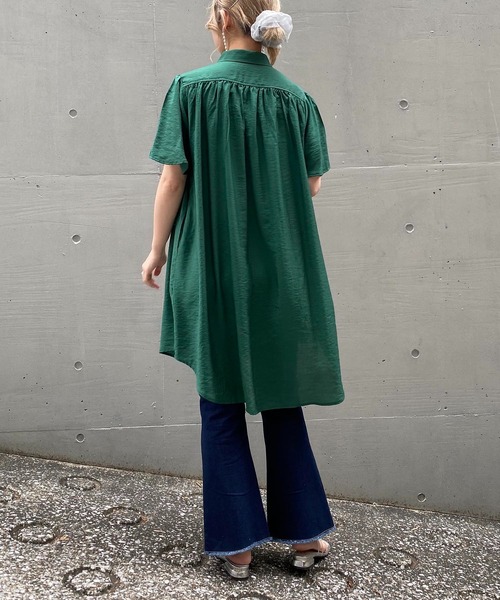 AS know AS グリーン シャツワンピース AS KNOW AS plus（アズノゥアズプラス）の「☆テロリンギャザっ