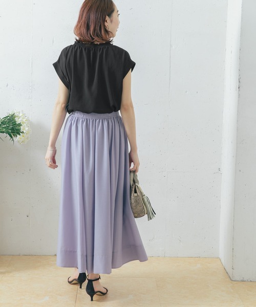 URBAN RESEARCH ROSSO（アーバンリサーチロッソ）の「【WEB限定】シャーリングスキッパーブラウス（シャツ/ブラウス・レディース・チャコールグレー/ブラック/ベージュ・FREE）」の17枚目の写真