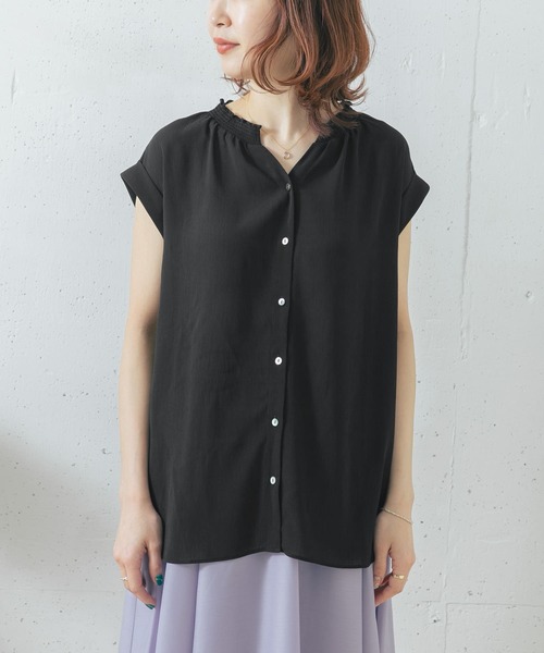 URBAN RESEARCH ROSSO（アーバンリサーチロッソ）の「【WEB限定】シャーリングスキッパーブラウス（シャツ/ブラウス・レディース・チャコールグレー/ブラック/ベージュ・FREE）」の18枚目の写真