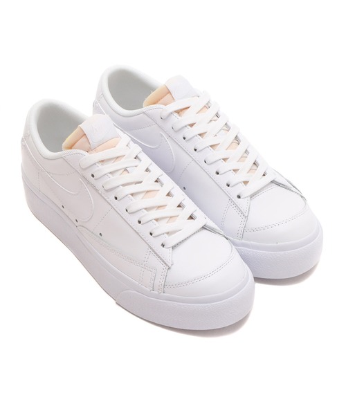 NIKE（ナイキ）の「NIKE W BLAZER LOW PLATFORM / ナイキ ウィメンズ ブレーザー LOW プラットフォーム 【SP】（スニーカー・レディース・ホワイト・22.5cm/23.5cm/24.5cm/23.0cm/24.0cm/25.0cm）」の6枚目の写真