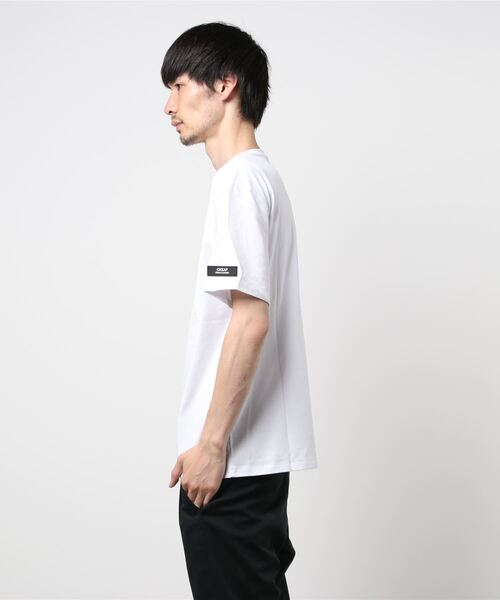 CERCA(チェルカ)の「KI/CMXAP カモボックスロゴ Tシャツ(Tシャツ/カットソー・メンズ・ホワイト/ブラック/グレー/イエロー・MEDIUM/X-LARGE/LARGE)」の5枚目の写真