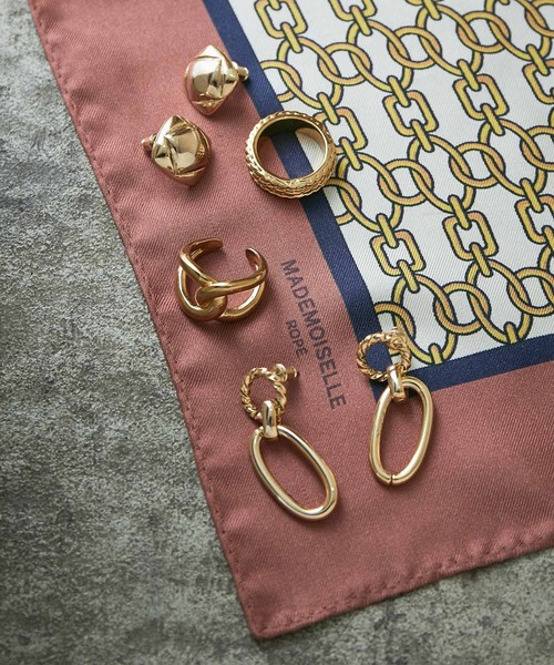 MADEMOISELLE ROPE'（マドモアゼル ロペ）の「ヴィンテージライククロスリング（リング・レディース・ゴールド・FREE）」の5枚目の写真