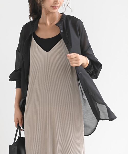 rps（アールピーエス）の「エステルシアーボリューム袖シャツ（シャツ/ブラウス・レディース・グレイッシュベージュ/オフホワイト/ブラック/ライトベージュ・M）」の3枚目の写真