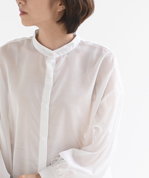 rps（アールピーエス）の「エステルシアーボリューム袖シャツ（シャツ/ブラウス・レディース・グレイッシュベージュ/オフホワイト/ブラック/ライトベージュ・M）」の9枚目の写真