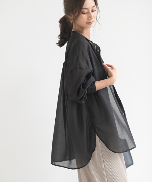 rps（アールピーエス）の「エステルシアーボリューム袖シャツ（シャツ/ブラウス・レディース・グレイッシュベージュ/オフホワイト/ブラック/ライトベージュ・M）」の6枚目の写真