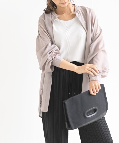 rps（アールピーエス）の「エステルシアーボリューム袖シャツ（シャツ/ブラウス・レディース・グレイッシュベージュ/オフホワイト/ブラック/ライトベージュ・M）」の20枚目の写真