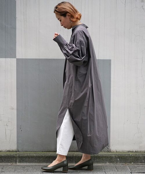 DROIT BELLO(ドロイトベロ)の「DROIT BELLO(ドロイトベロ)ボリュームスリーブ シャツワンピース(シャツワンピース・レディース・チャコールグレー/ベージュ・FREE)」の11枚目の写真