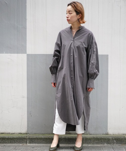 DROIT BELLO(ドロイトベロ)の「DROIT BELLO(ドロイトベロ)ボリュームスリーブ シャツワンピース(シャツワンピース・レディース・チャコールグレー/ベージュ・FREE)」の2枚目の写真