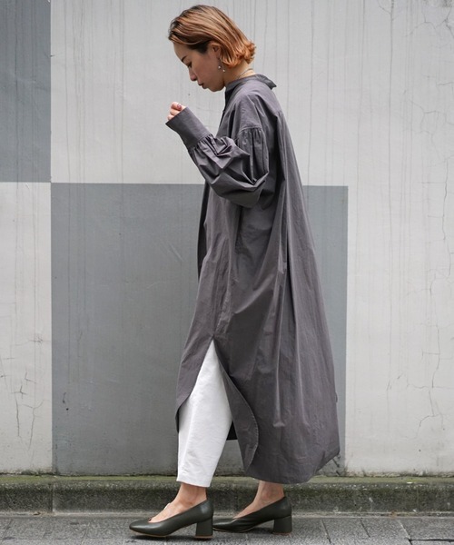 DROIT BELLO(ドロイトベロ)の「DROIT BELLO(ドロイトベロ)ボリュームスリーブ シャツワンピース(シャツワンピース・レディース・チャコールグレー/ベージュ・FREE)」の3枚目の写真