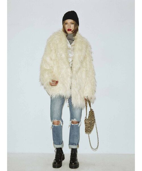 ジュエティ　ボリュームファーコート　アイボリー jouetie（ジュエティ）の「ボリュームファーコート（その他アウター