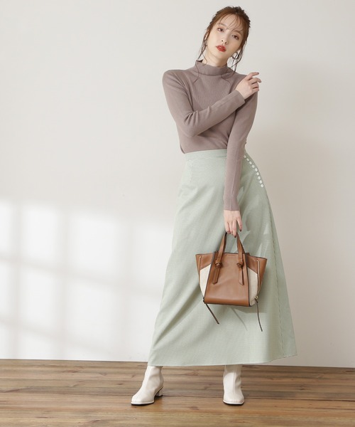 N.（N. Natural Beauty Basic）（エヌエヌナチュラルビューティーベーシック）の「◆ウォームアップリブボトルネックニット（ニット/セーター・レディース・ホワイト/ブラック/グレー・MEDIUM）」の11枚目の写真