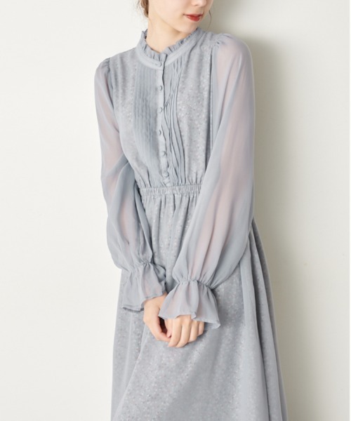 OLIVE des OLIVE(オリーブデオリーブ)の「【WEB限定カラー有】コスパ神!オケージョンにぴったり。2枚重ねフリルカラーピンタックワンピース(ワンピース・レディース・ベージュ/ブラウン/サックスブルー/ラベンダー/ブラック・FREE)」の11枚目の写真