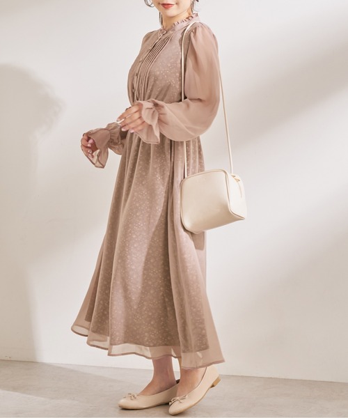 OLIVE des OLIVE(オリーブデオリーブ)の「【WEB限定カラー有】コスパ神!オケージョンにぴったり。2枚重ねフリルカラーピンタックワンピース(ワンピース・レディース・ベージュ/ブラウン/サックスブルー/ラベンダー/ブラック・FREE)」の6枚目の写真