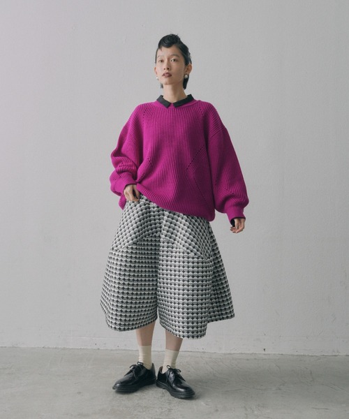 manana suerte（マニャーナスエルテ）の「ボリュームスリーブニット（ニット/セーター・レディース・ブラック/パープル/オフホワイト/ピンク・FREE）」の14枚目の写真