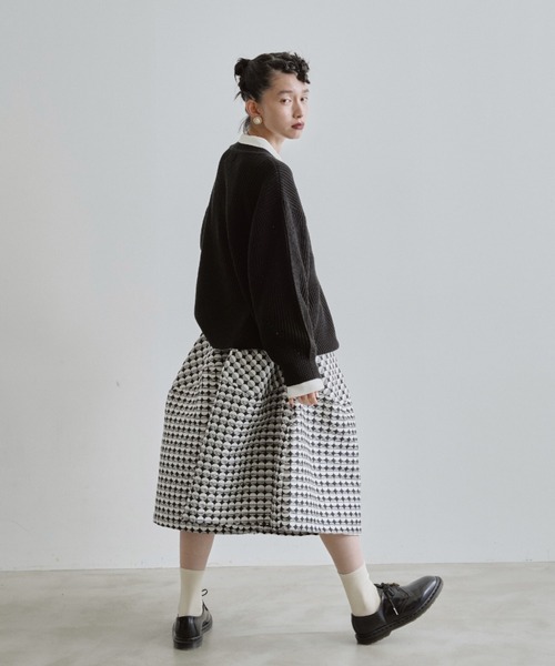 manana suerte（マニャーナスエルテ）の「ボリュームスリーブニット（ニット/セーター・レディース・ブラック/パープル/オフホワイト/ピンク・FREE）」の22枚目の写真