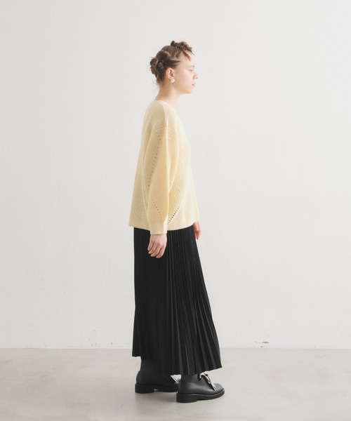 manana suerte（マニャーナスエルテ）の「ボリュームスリーブニット（ニット/セーター・レディース・ブラック/パープル/オフホワイト/ピンク・FREE）」の6枚目の写真