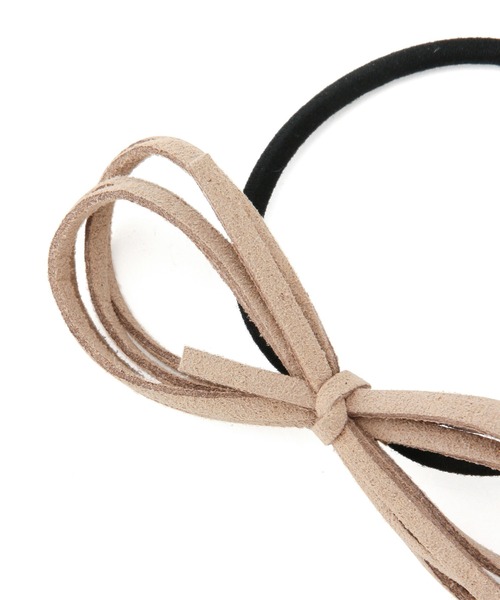 ROPE' PICNIC（ロペピクニック）の「スリムスエードリボンポニー（ヘアゴム・レディース・カーキ/ブラック/キャメル/ベージュ・FREE）」の12枚目の写真