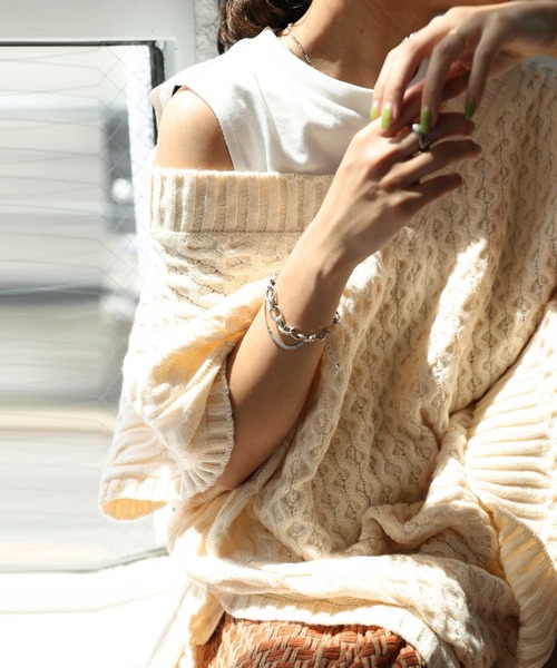 antiqua（アンティカ）の「着回し力無限大！リブネックタンクトップ（タンクトップ・レディース・ブラック/パープル/オフホワイト/カーキ・FREE）」の22枚目の写真