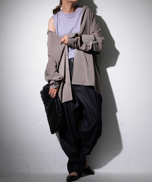 antiqua（アンティカ）の「着回し力無限大！リブネックタンクトップ（タンクトップ・レディース・ブラック/パープル/オフホワイト/カーキ・FREE）」の9枚目の写真