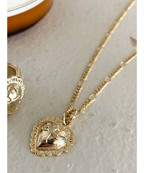 GYDA（ジェイダ）の「JEYSUSハートクロスネックレス（ネックレス・レディース・ゴールド/シルバー・FREE）」の2枚目の写真