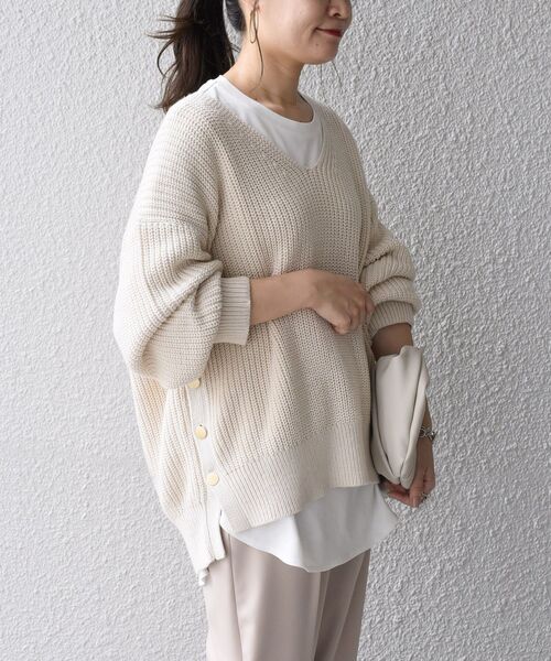 SHIPS（シップス）の「【WEB限定】〈手洗い可能〉スキッパーニット×ロンTセット 21FW◆（ニット/セーター・レディース・ブラック/ベージュ/オフホワイト/ライトグリーン/アイボリー/ダークグレー・ONE SIZE）」の21枚目の写真