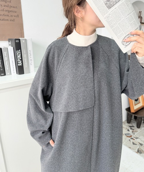 moment+（モーメントプラス）の「杢ライトニットメルトンノーカラーケープコート（ノーカラーコート・レディース・チャコールグレー/ブラック/グレー系その他/モカ/グリーン/アイボリー/ベージュ/ホワイト系その他/ブラウン系その他/ベージュ系その他・S/M/L）」の21枚目の写真