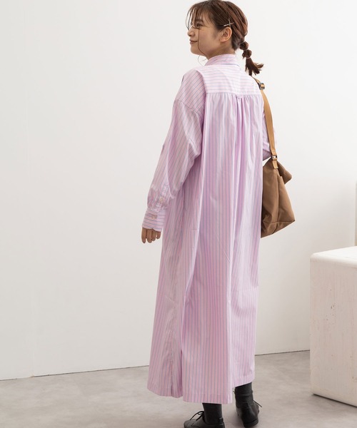 POU DOU DOU（プードゥドゥ）の「マキシシャツワンピース（ワンピース・レディース・オフホワイト/ブルー/ピンク・3）」の4枚目の写真