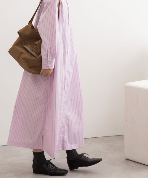 POU DOU DOU（プードゥドゥ）の「マキシシャツワンピース（ワンピース・レディース・オフホワイト/ブルー/ピンク・3）」の20枚目の写真